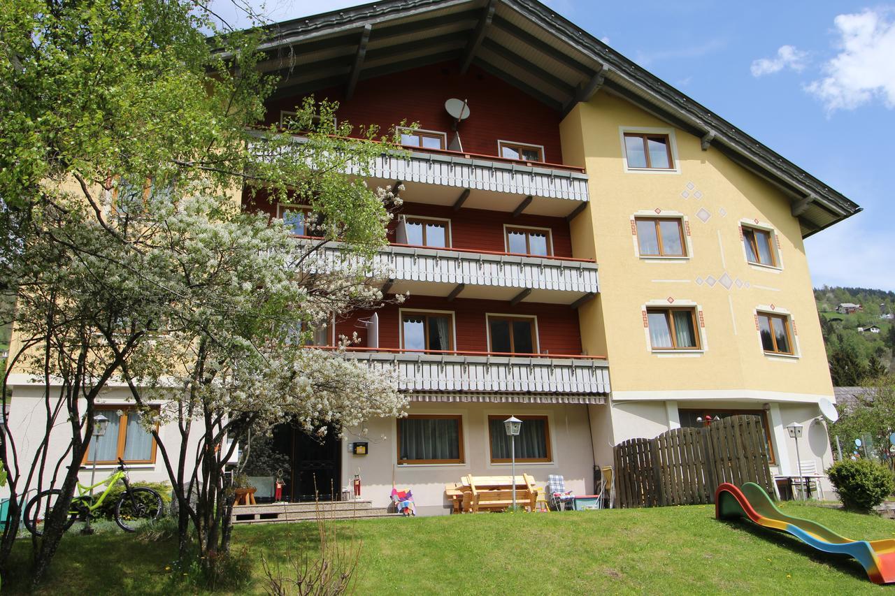 Roza'S Nest By Isa Badkleinkirchheim Apartment Bad Kleinkirchheim Luaran gambar